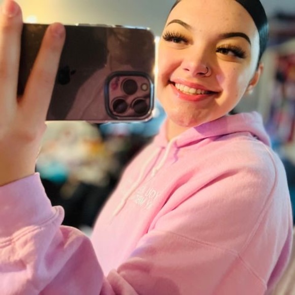 Meet your Posher, Navaeh - Picture 1 of 1